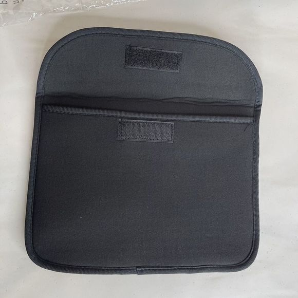 New Black Tablet Sleeve Fits 10 Inch Tablets, ipad, Samsung, Android, Universal - Picture 6 of 12